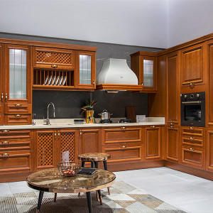 Traditional-Neutral-Shades-Solid-Wood-Kitchen-PLCC19132
